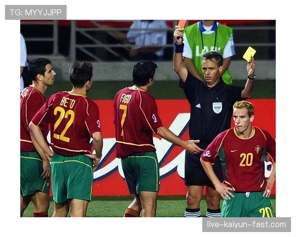 红牌停赛规则详解及裁判判罚标准分析