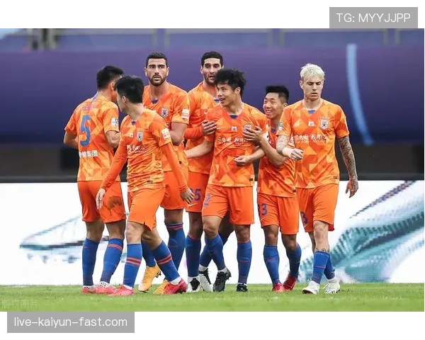 门线判定与判罚标准：只有整球完全越过门线才算入球