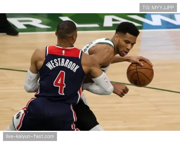 国际篮联三秒规则与NBA区别解析：计秒方式有何不同？
